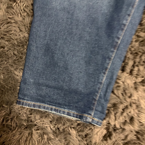 Lane Bryant Classic denim Blue boyfriend capri cropped Jeans shorts size 22 NWT - Picture 3 of 14